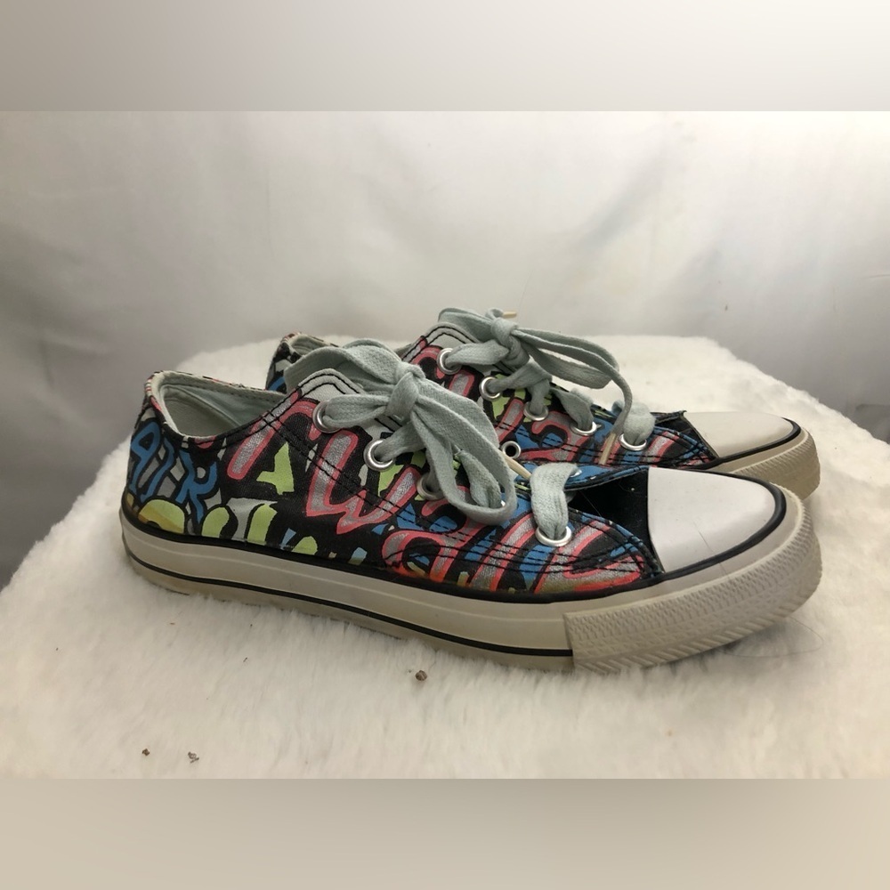 Girls Pink & Blue Airwalk Shoes / Runners. Size 7.